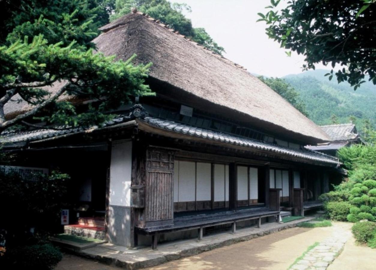 Obokekyo Mannaka Hotel Miyoshi  Exterior photo