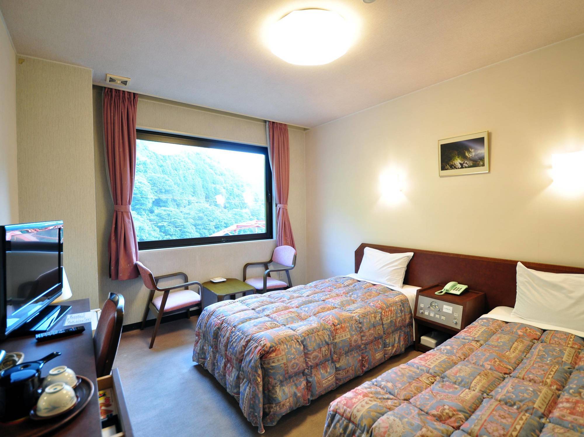 Obokekyo Mannaka Hotel Miyoshi  Exterior photo