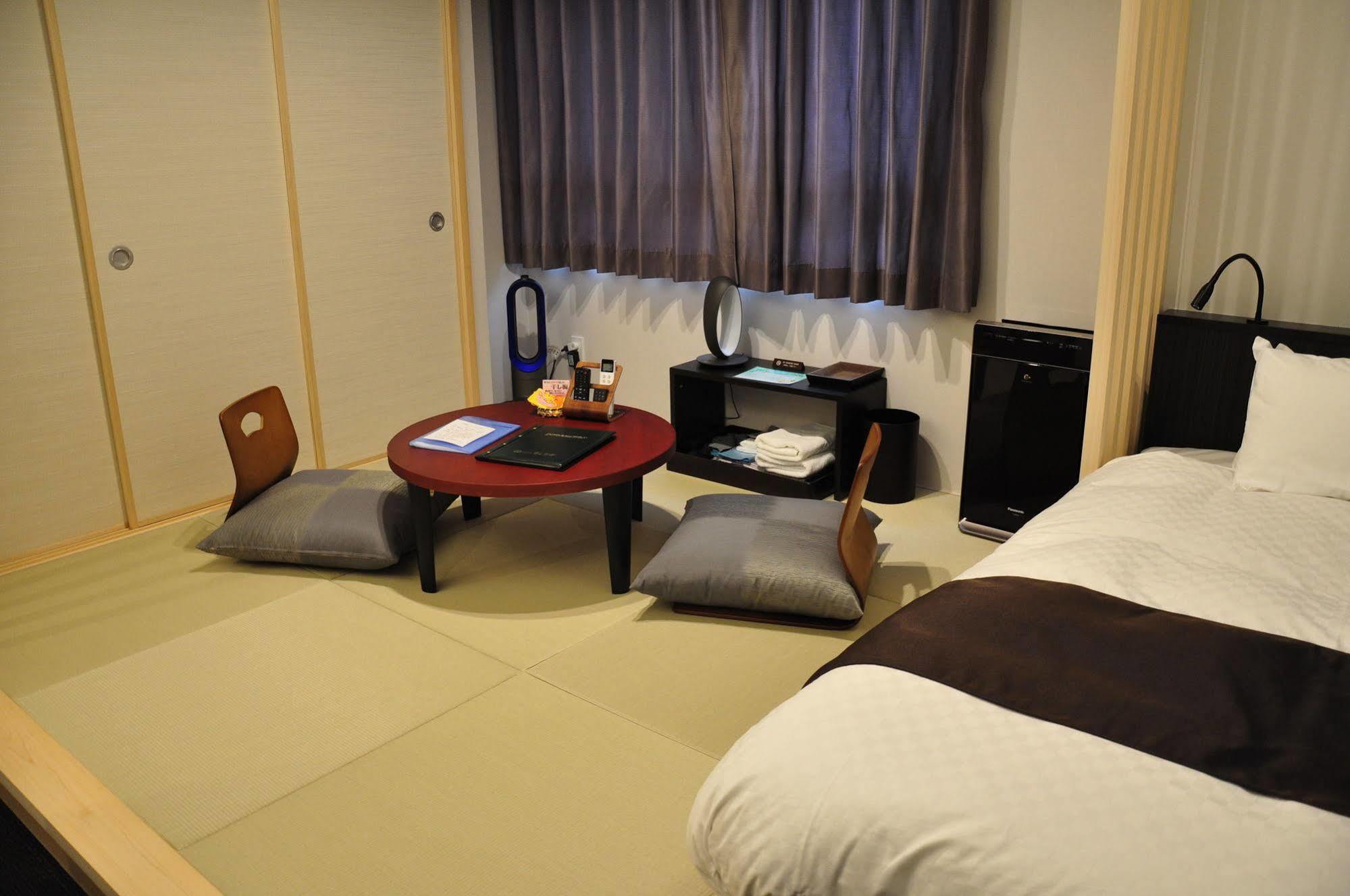 Obokekyo Mannaka Hotel Miyoshi  Exterior photo