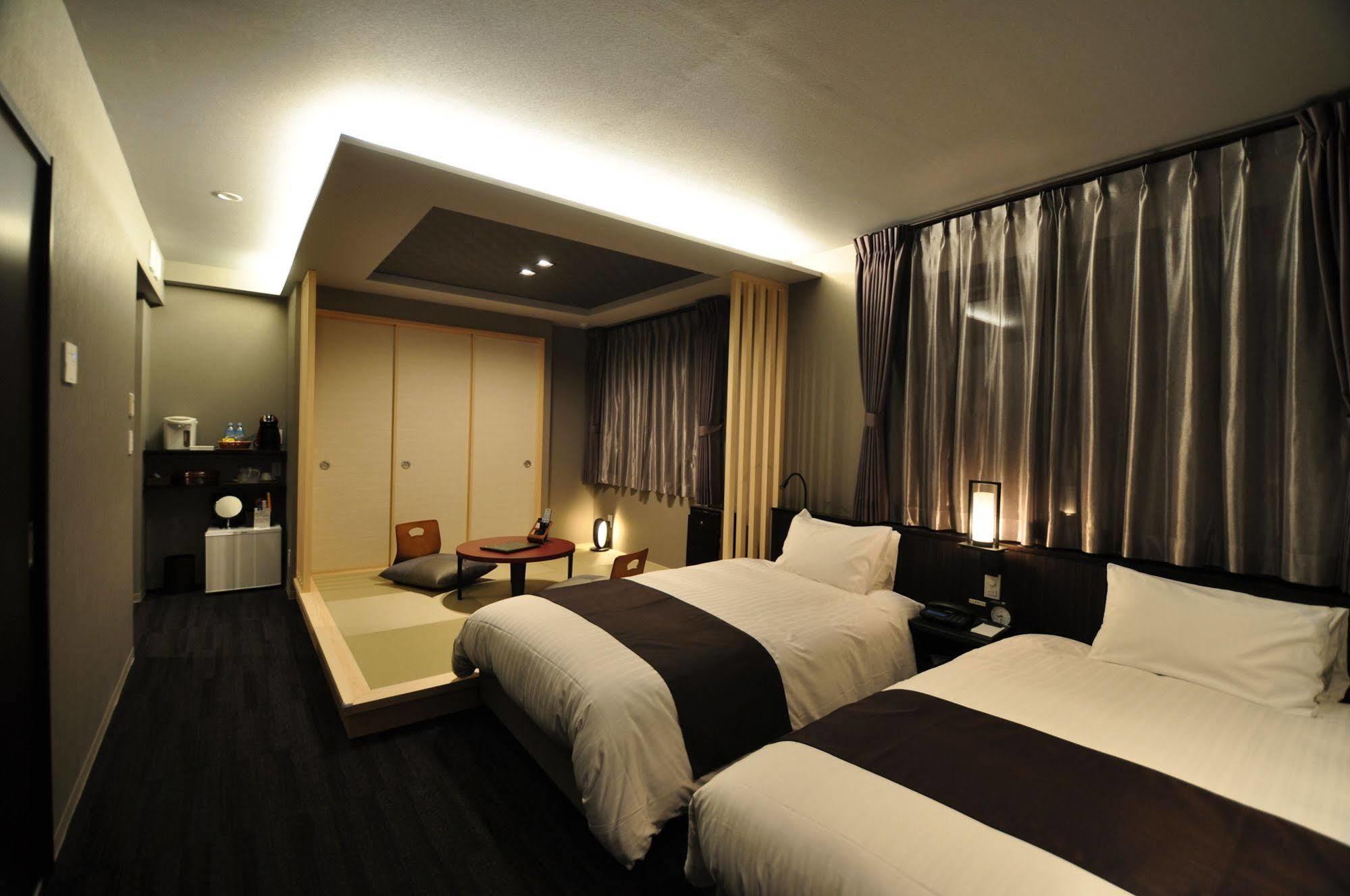 Obokekyo Mannaka Hotel Miyoshi  Exterior photo