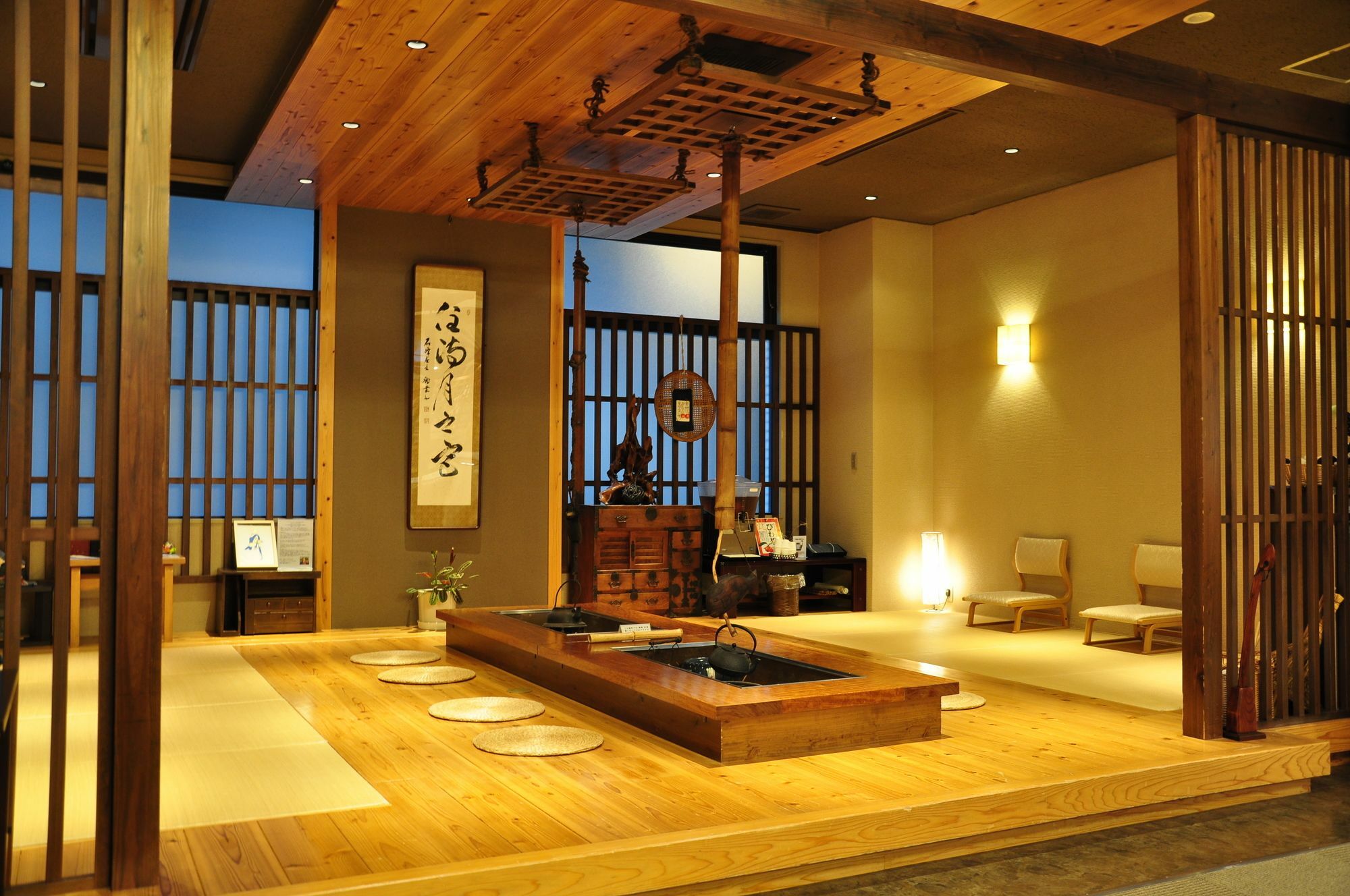 Obokekyo Mannaka Hotel Miyoshi  Exterior photo